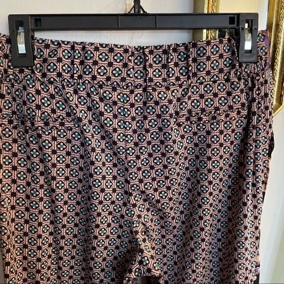 Beware Printed Palazzo Pants - Picture 4 of 7